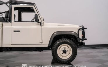 Land-rover-Defender-1991-White-Black-27