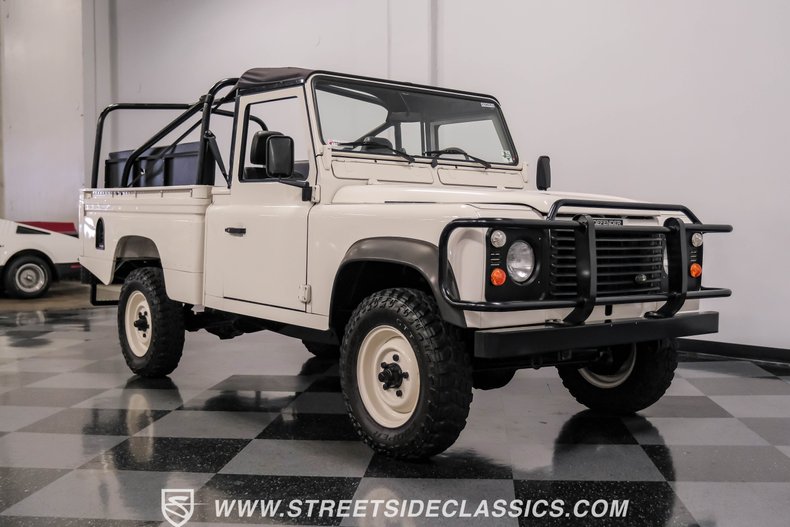 Land-rover-Defender-1991-White-Black-28