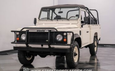 Land-rover-Defender-1991-White-Black-3