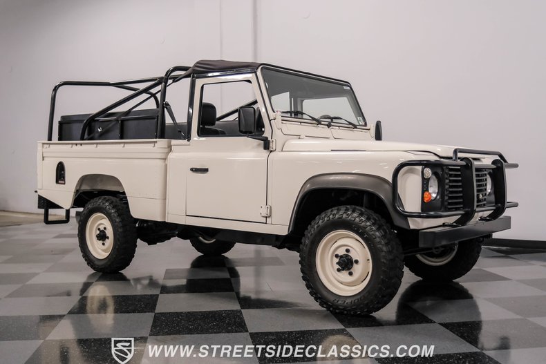 Land-rover-Defender-1991-White-Black-30