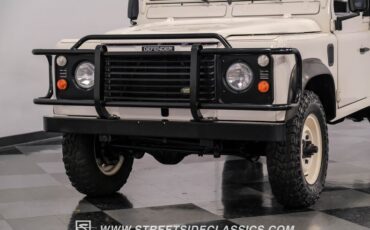 Land-rover-Defender-1991-White-Black-33