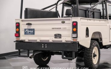 Land-rover-Defender-1991-White-Black-34