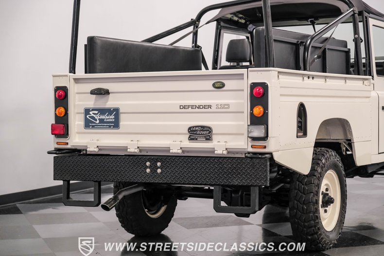 Land-rover-Defender-1991-White-Black-34