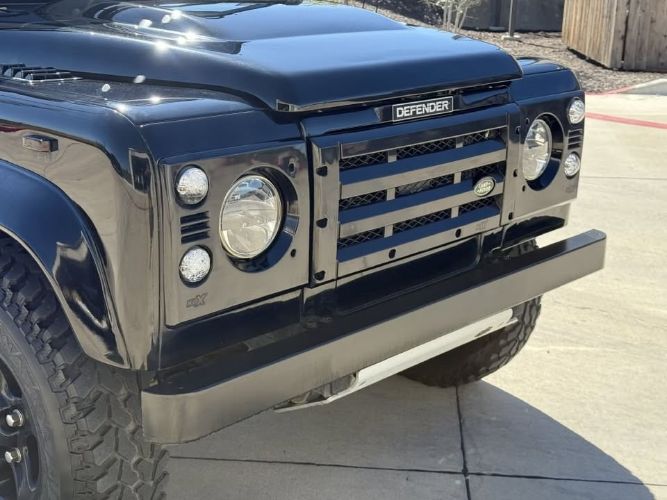 Land-rover-Defender-1992-Black-Faux-Black-Leather-13