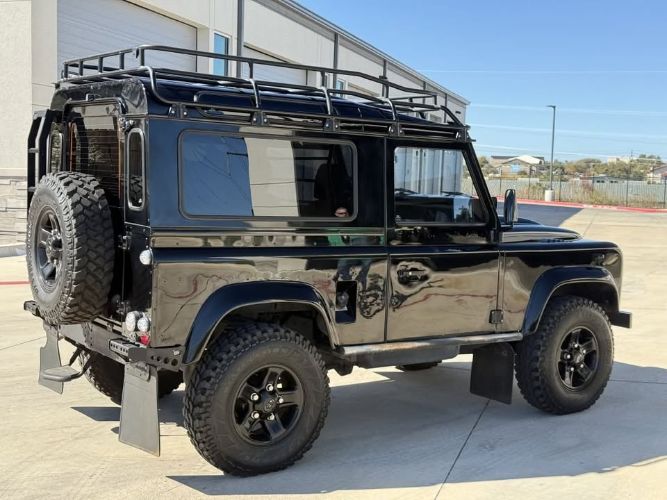 Land-rover-Defender-1992-Black-Faux-Black-Leather-15