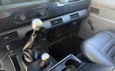 Land-rover-Defender-1992-Black-Faux-Black-Leather-5