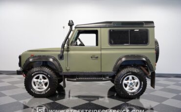 Land-rover-Defender-1992-Matte-Green-Gray-1