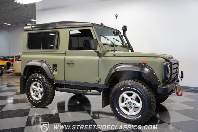 Land-rover-Defender-1992-Matte-Green-Gray-15