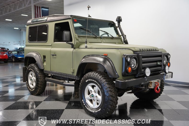 Land-rover-Defender-1992-Matte-Green-Gray-16