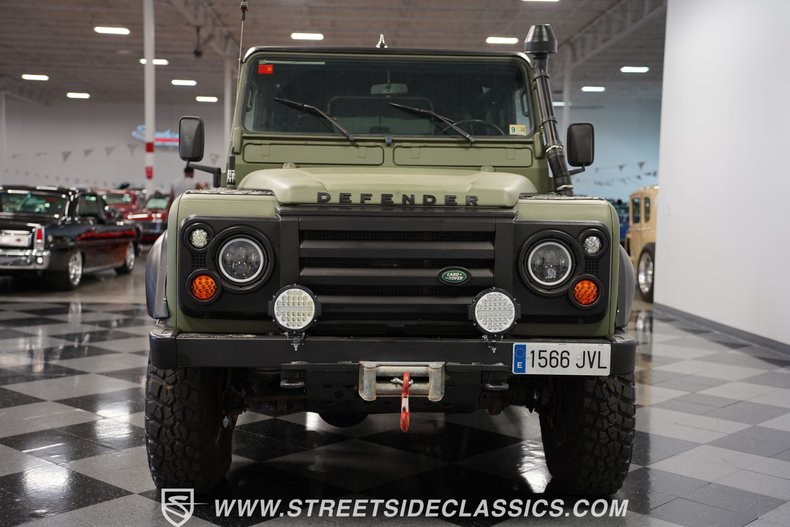 Land-rover-Defender-1992-Matte-Green-Gray-17