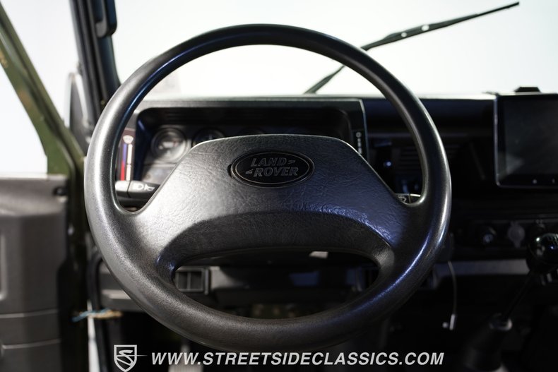 Land-rover-Defender-1992-Matte-Green-Gray-41