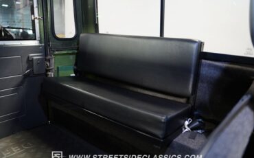 Land-rover-Defender-1992-Matte-Green-Gray-49