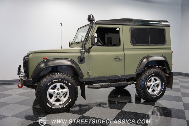 Land-rover-Defender-1992-Matte-Green-Gray-5