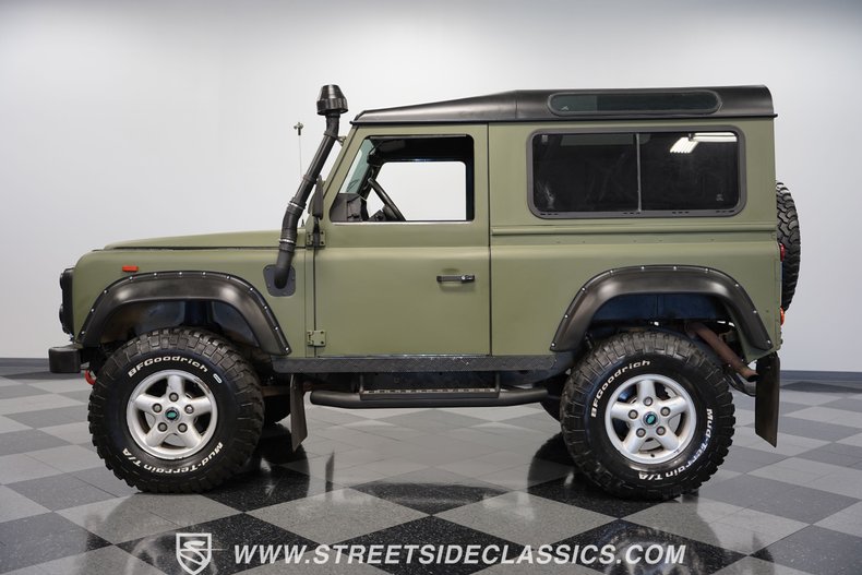 Land-rover-Defender-1992-Matte-Green-Gray-6