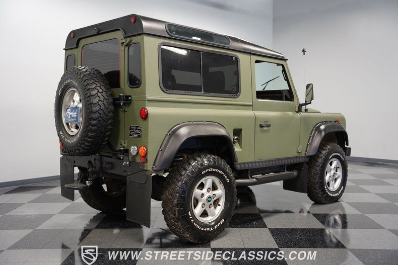 Land-rover-Defender-1992-Matte-Green-Gray-7