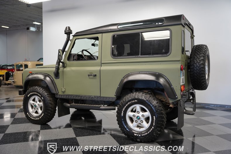 Land-rover-Defender-1992-Matte-Green-Gray-8