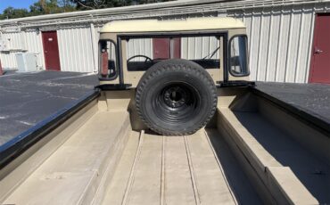 Land-rover-Defender-1993-Beige-Black-1