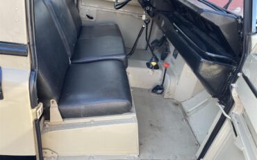 Land-rover-Defender-1993-Beige-Black-12