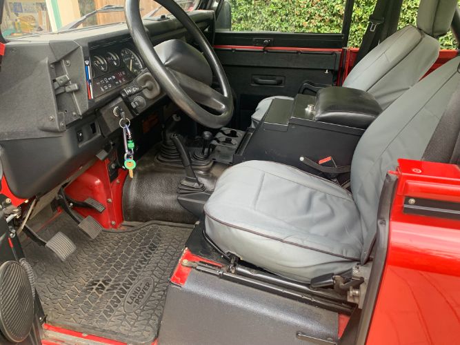 Land-rover-Defender-1994-14
