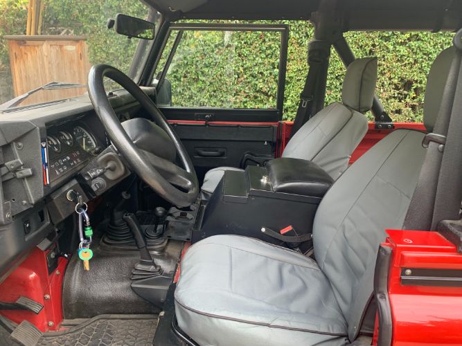 Land-rover-Defender-1994-17