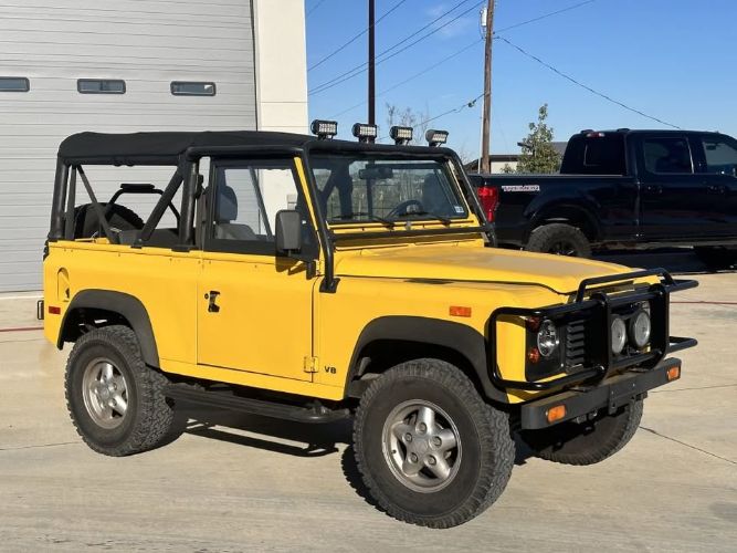 Land-rover-Defender-1994-YellowBlack-Top-Black-14