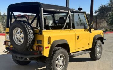 Land-rover-Defender-1994-YellowBlack-Top-Black-3