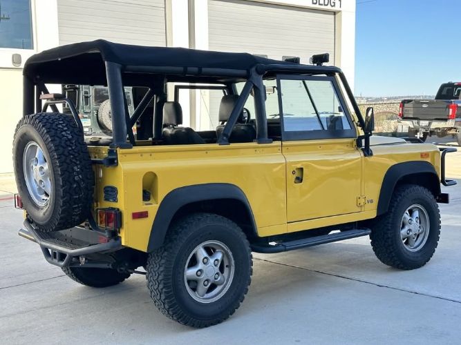 Land-rover-Defender-1994-YellowBlack-Top-Black-5