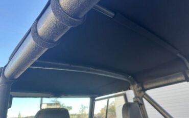 Land-rover-Defender-1994-YellowBlack-Top-Black-9