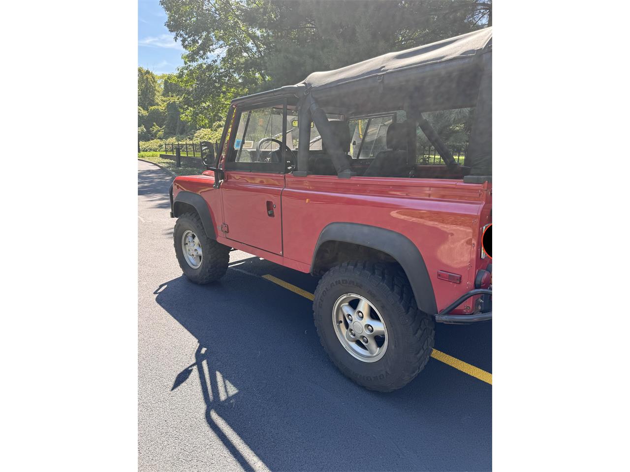 Land-rover-Defender-1995-Red-Black-1