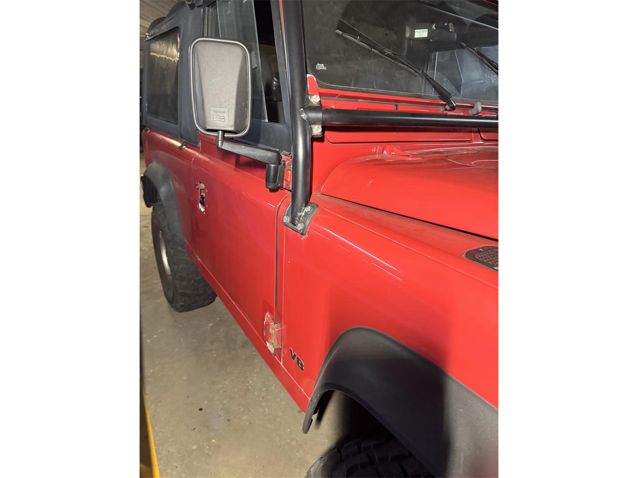 Land-rover-Defender-1995-Red-Black-16