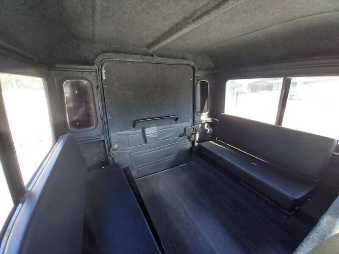 Land-rover-Defender-90-1980-Blue-Gray-9