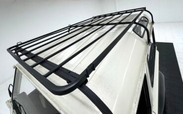 Land-rover-Defender-90-1987-Chamonix-White-Black-15