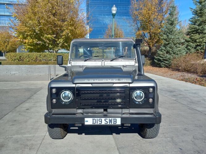 Land-rover-Defender-90-1990-Gray-Black-18