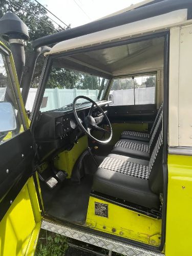 Land-rover-Other-1983-Yellow-11