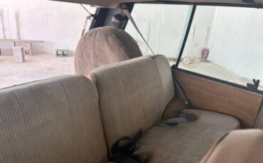 Land-rover-Range-rover-1985-red-5