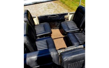 Land-rover-Santana-1978-Safari-Sand-SandBlack-16