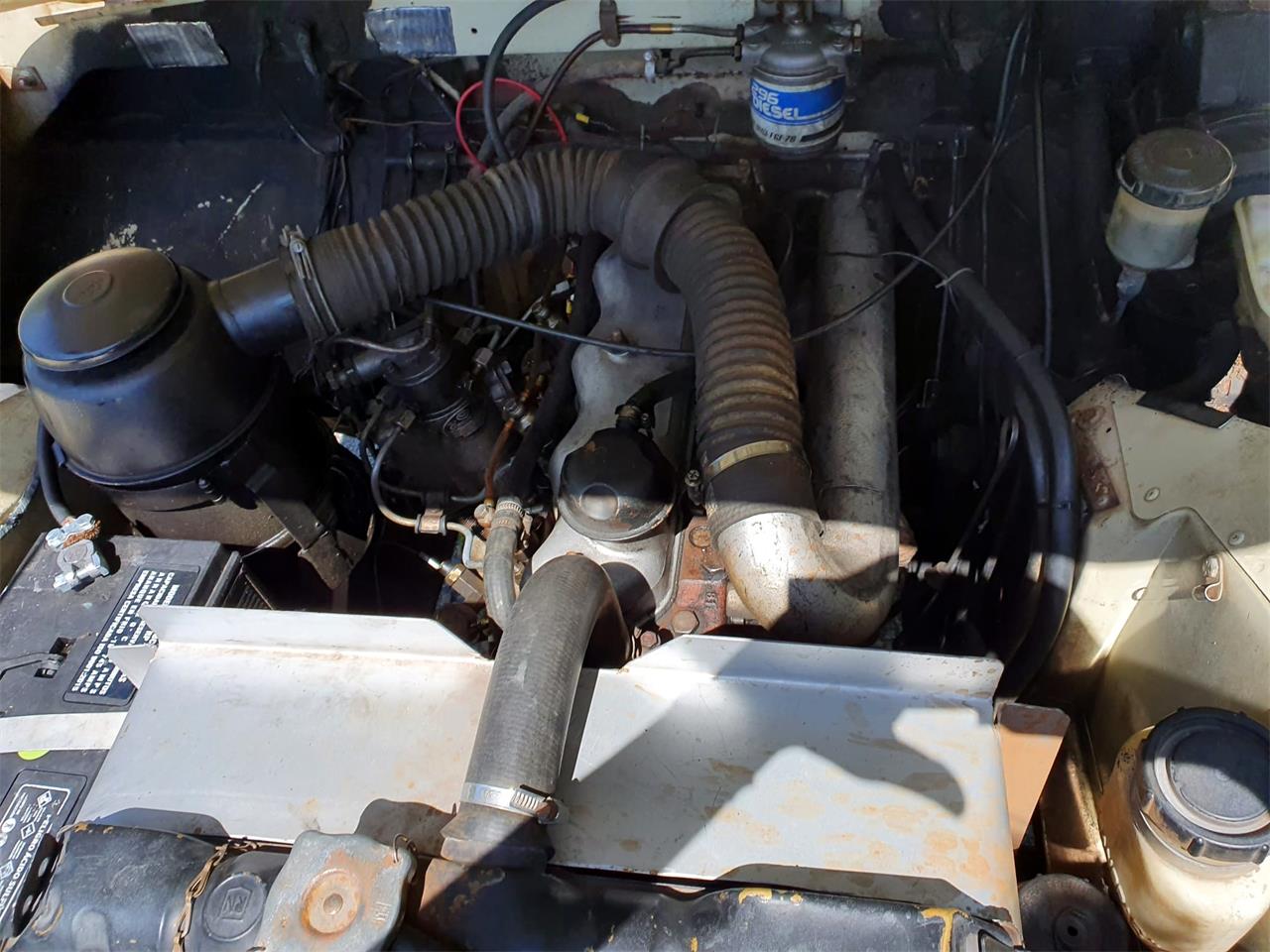 Land-rover-Santana-1978-Safari-Sand-SandBlack-19