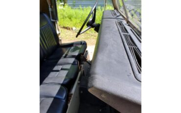 Land-rover-Santana-1978-Safari-Sand-SandBlack-29