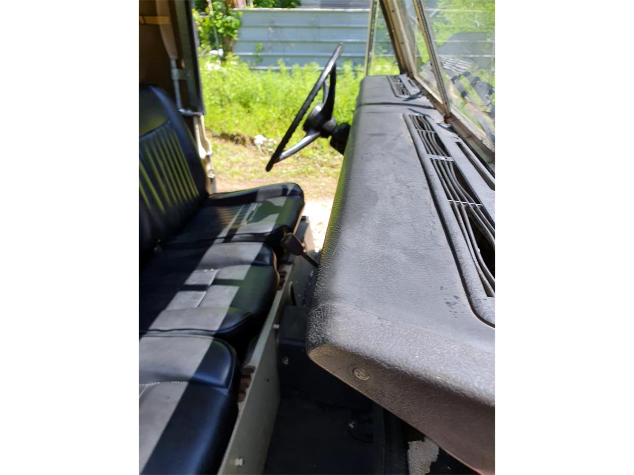 Land-rover-Santana-1978-Safari-Sand-SandBlack-29