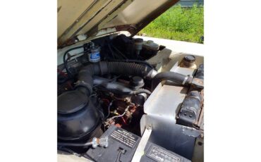 Land-rover-Santana-1978-Safari-Sand-SandBlack-4