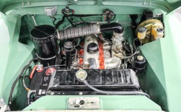 Land-rover-Series-2a-1963-Olive-Tan-1