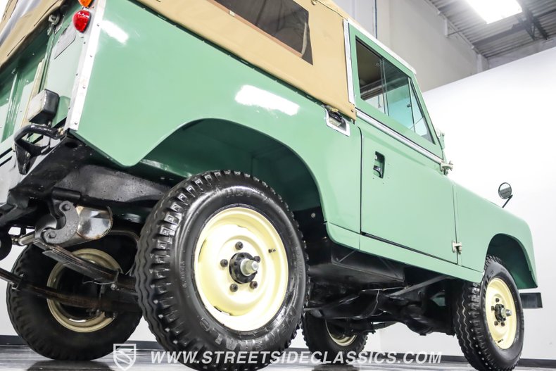 Land-rover-Series-2a-1963-Olive-Tan-15