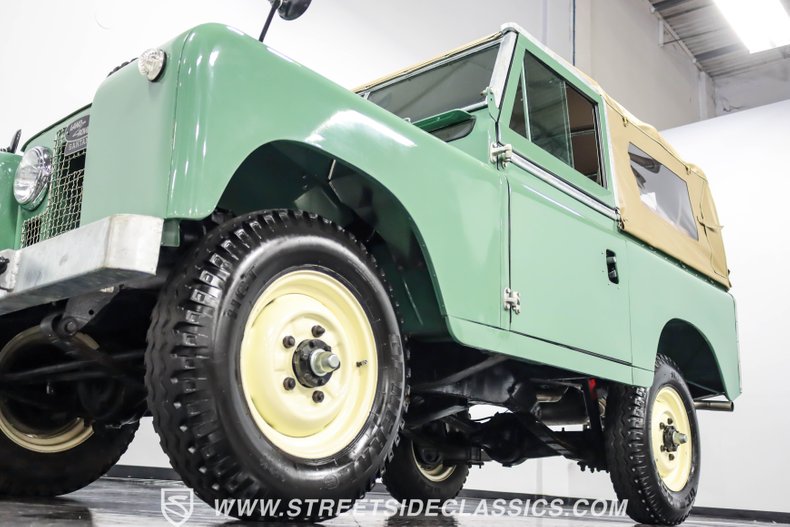 Land-rover-Series-2a-1963-Olive-Tan-25