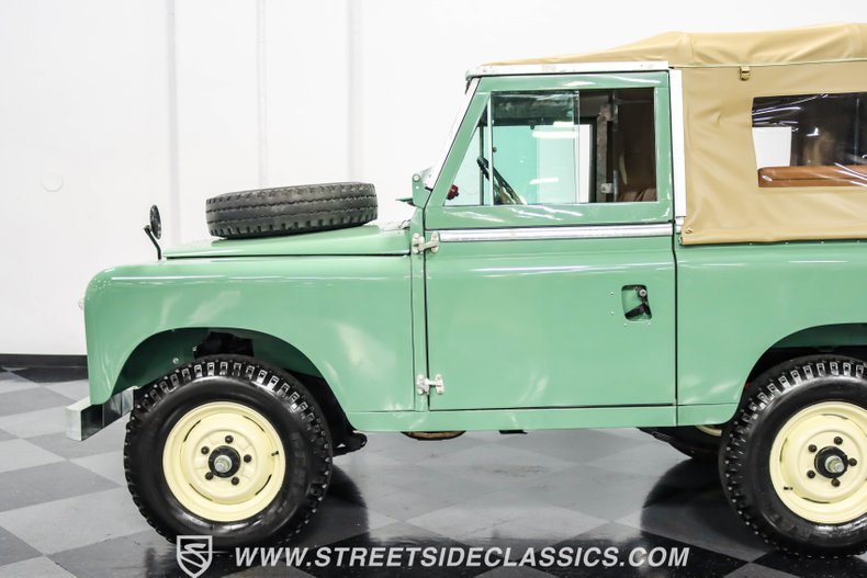 Land-rover-Series-2a-1963-Olive-Tan-26