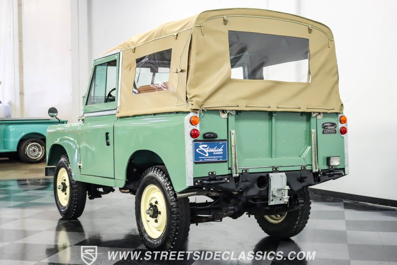 Land-rover-Series-2a-1963-Olive-Tan-7