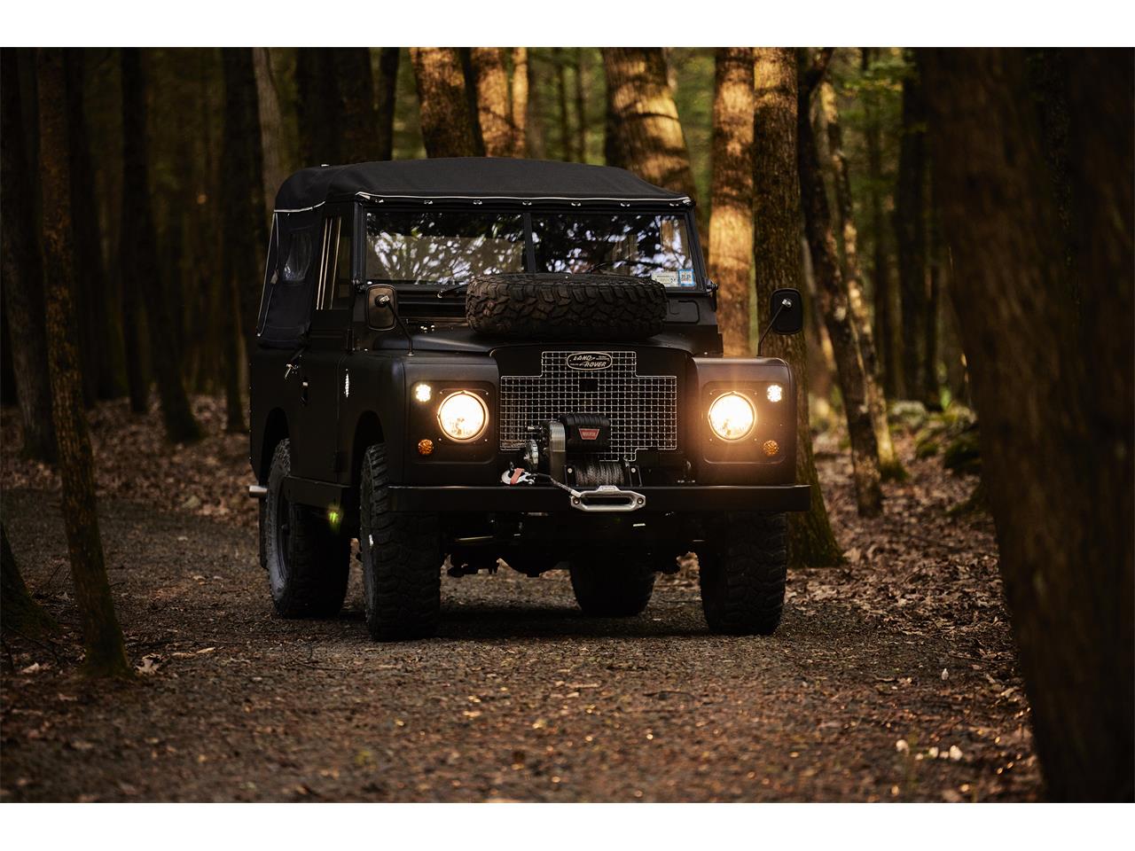 Land-rover-Series-iia-1970-Matte-Black-Black-6
