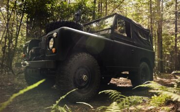 Land-rover-Series-iia-1970-Matte-Black-Black-9