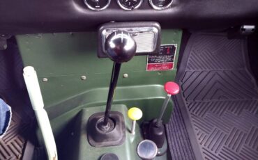 Land-rover-series-3-1979-10