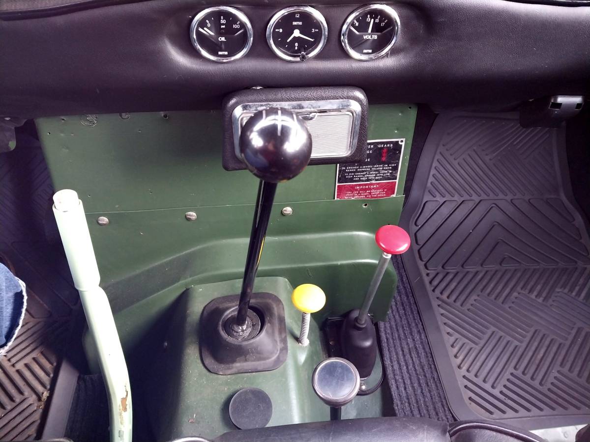Land-rover-series-3-1979-10