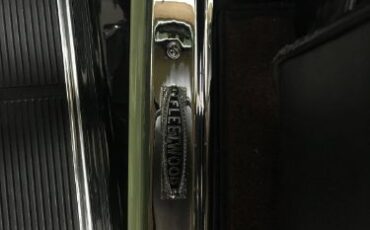 Lasalle-1930-GreenBlack-Black-11